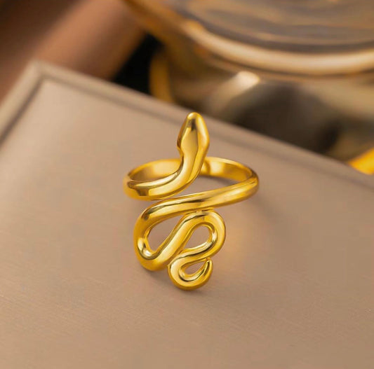 The Serpentine Statement Ring